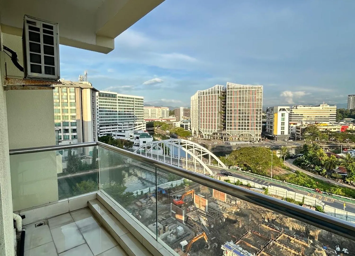Mj Rich Hauzz Suites Kota Kinabalu 0*,